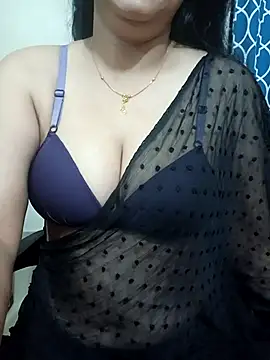 Snapshot of Priya_Boudi chatting on September 22, 6:17 pm Priya Boudi online show from September 22, 6:17 pm