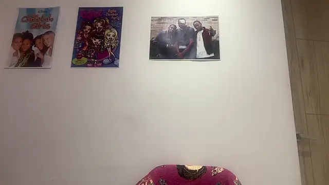 ChocolateCakeQueen online show from June 3, 1:39 am