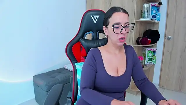  amanda seyfried19 online show from September 30, 5:18 pm