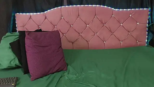 Cataleya divine online show from February 1, 12:04 pm