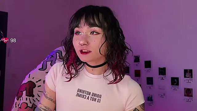 Snapshot of deadlysweet chatting on September 16, 12:40 am deadlysweet online show from September 16, 12:40 am