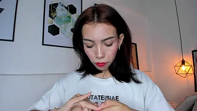 amysc online show from January 19, 11:39 am