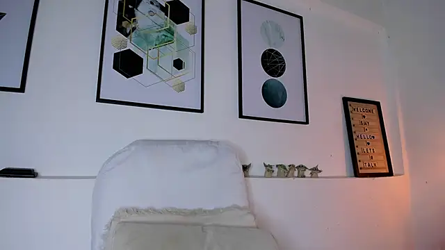 amysc online show from June 1, 12:18 pm
