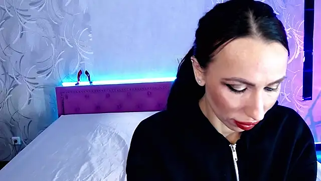 MeganLuxstar online show from April 28, 2:27 am