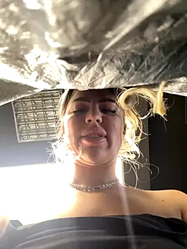 Megan Ros online show from October 29, 11:58 am