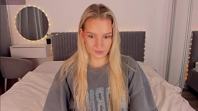 CassieRayss online show from March 30, 10:59 am