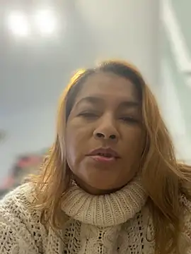 Snapshot of Jlo_69 chatting on October 31, 9:57 am Jlo 69 online show from October 31, 9:57 am