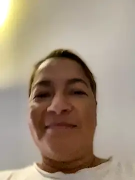 Snapshot of Jlo_69 chatting on October 20, 10:51 am Jlo 69 online show from October 20, 10:51 am