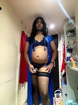 Snapshot of PunyClick8 chatting on October 4, 5:39 pm PunyClick8 online show from October 4, 5:39 pm