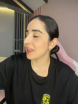 Vicky-Andrade online show from February 5, 1:41 am