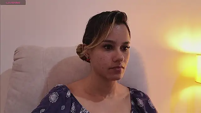 SamanthaWatson online show from March 26, 2:03 am