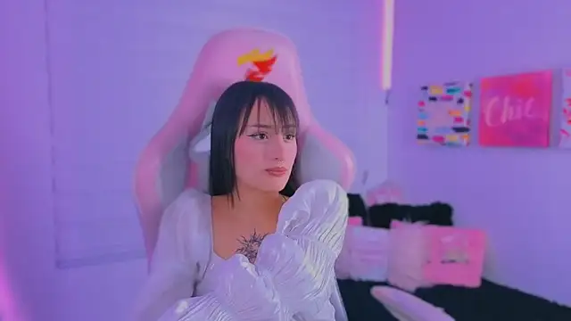 Sara  Ramirez online show from September 27, 3:58 am