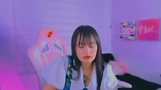 Sara  Ramirez online show from September 26, 3:48 am