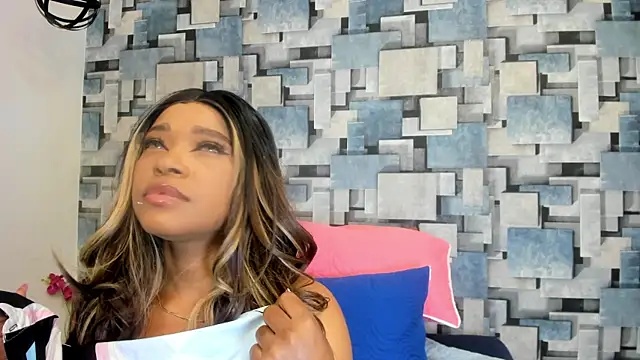 angel dthroatt online show from May 26, 12:15 pm