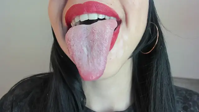 Katty mouth online show from November 8, 9:09 pm