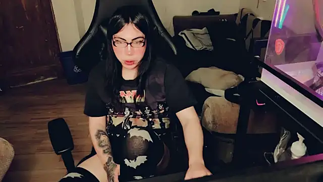 evelyntvsexy online show from July 30, 6:09 pm