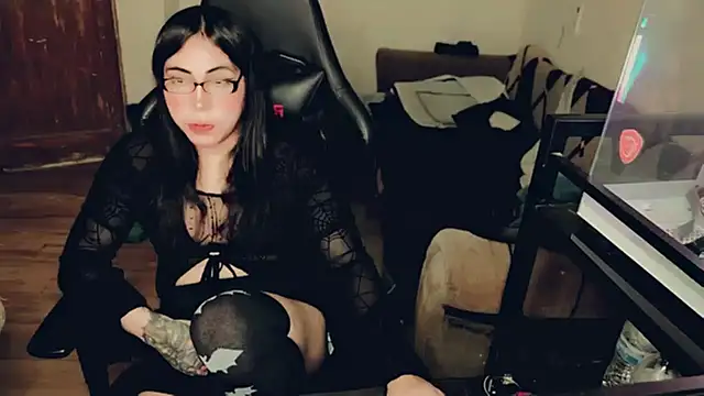 evelyntvsexy online show from July 24, 7:11 pm