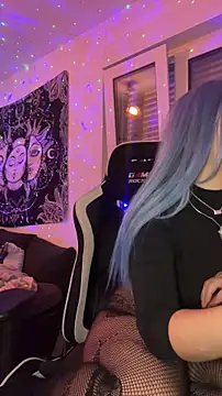 kinkygirl420x online show from December 17, 8:24 pm