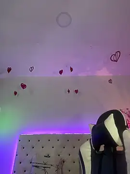 Elektra Queen online show from March 9, 1:25 pm