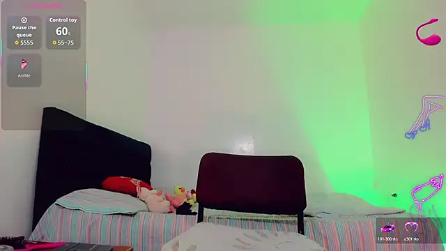 Amanda Cax online show from April 6, 7:48 pm