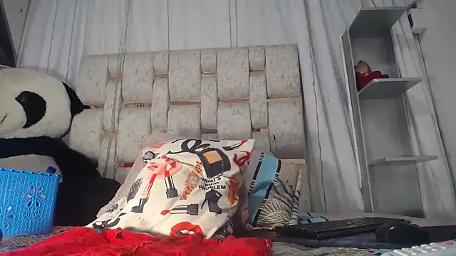 KEYRA-MILLER- online show from March 12, 2:14 am