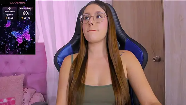 ParisShayk online show from December 19, 6:22 pm