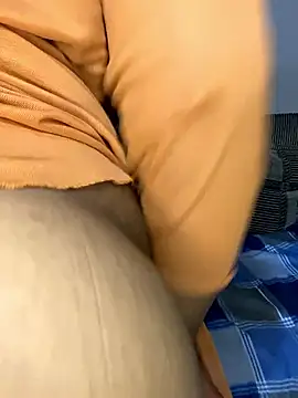 Amandious online show from April 16, 4:13 am