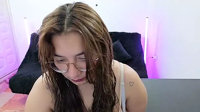  sweetcarla online show from September 15, 2:25 pm