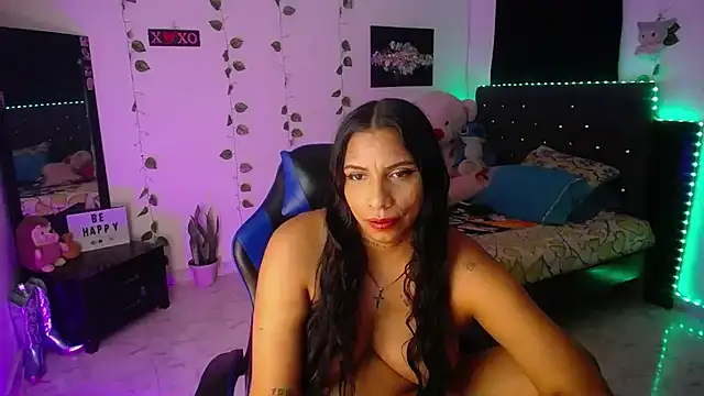 Pocahontaslovex online show from June 26, 5:09 am