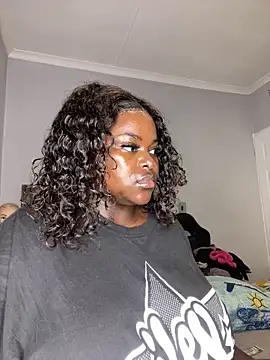 Honeycoco0211 online show from November 28, 6:38 am