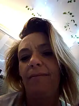 Dixiefaye Pika online show from April 21, 1:42 am