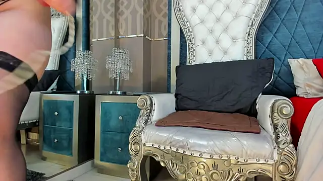 Janna Rousse  online show from November 7, 12:33 pm