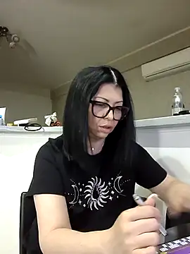 Milf Abigail online show from February 12, 4:03 am