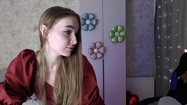 LissaCain online show from April 4, 12:48 pm