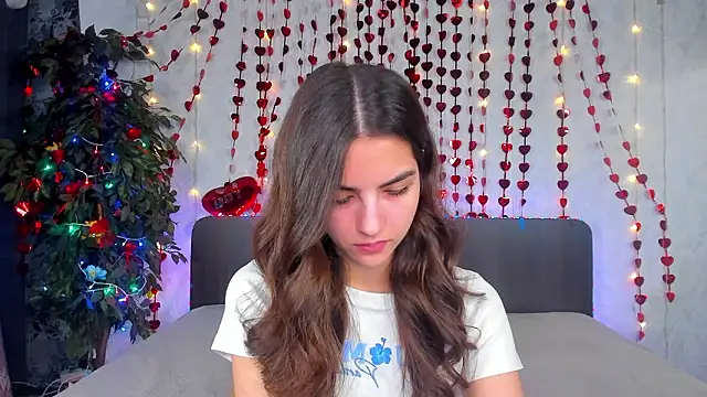 Milana Crystal  online show from February 24, 8:13 am