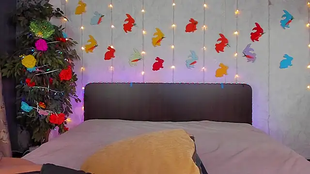 Milana Crystal  online show from April 20, 7:11 am