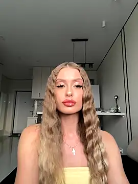 Snapshot of Sweet__Milly chatting on September 19, 2:05 pm Sweet  Milly online show from September 19, 2:05 pm