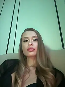 Snapshot of Sweet__Milly chatting on October 19, 1:35 pm Sweet  Milly online show from October 19, 1:35 pm