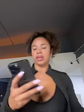 Brunettexio online show from January 15, 3:12 am