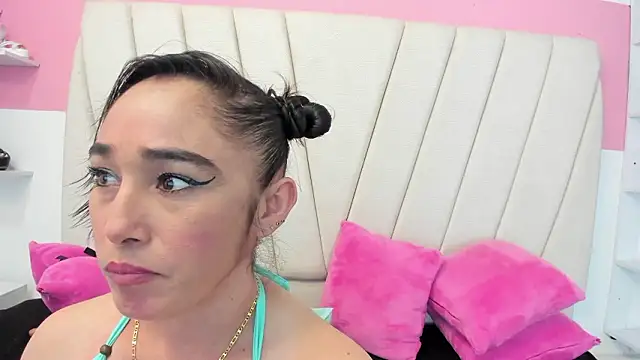 charlotte-11 online show from March 11, 5:48 pm