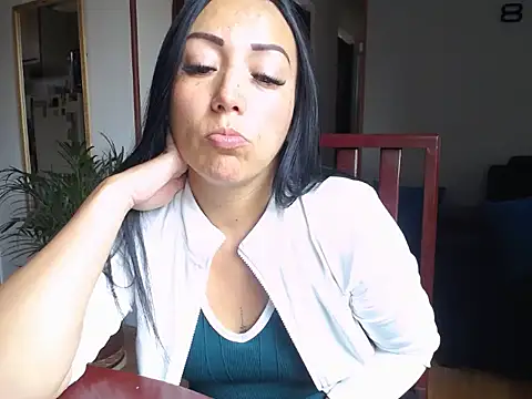 Laura martin  online show from February 5, 6:55 pm