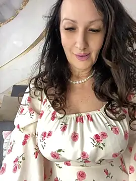 Katie-n online show from July 12, 6:36 am