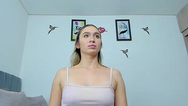 im sarah34 online show from December 1, 7:01 am