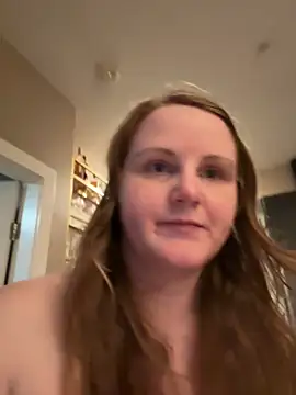 Snapshot of GingerSnap33 chatting on September 11, 2:45 am GingerSnap33 online show from September 11, 2:45 am