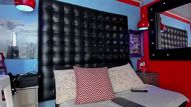 CloeRodriguez online show from November 15, 9:27 pm