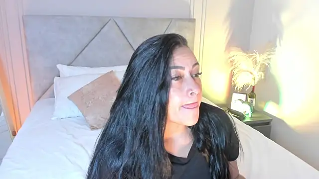 Miss Ambeer online show from March 8, 1:04 pm