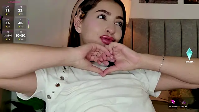 caralella online show from March 12, 1:19 am