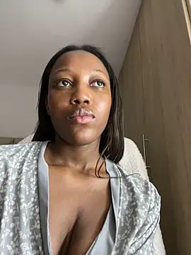kellya  online show from May 16, 12:13 am