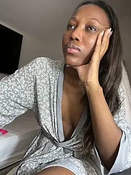 kellya  online show from May 16, 12:24 am