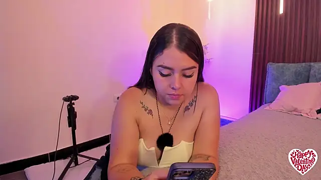 ArianaBaker online show from February 14, 5:26 pm